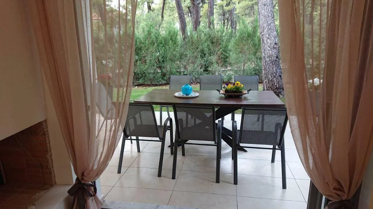 Сasa de vacaciones Newly Built Villa, Sani Resort Stavronikita Grecia